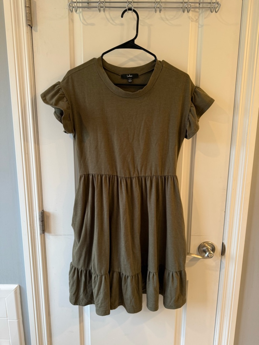Lulu's Olive Green Tiered Ruffle Sleeve Women’s Dress
